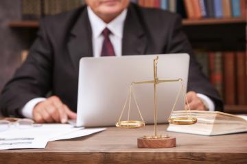 Why Law Firms Should Outsource Legal IT Services